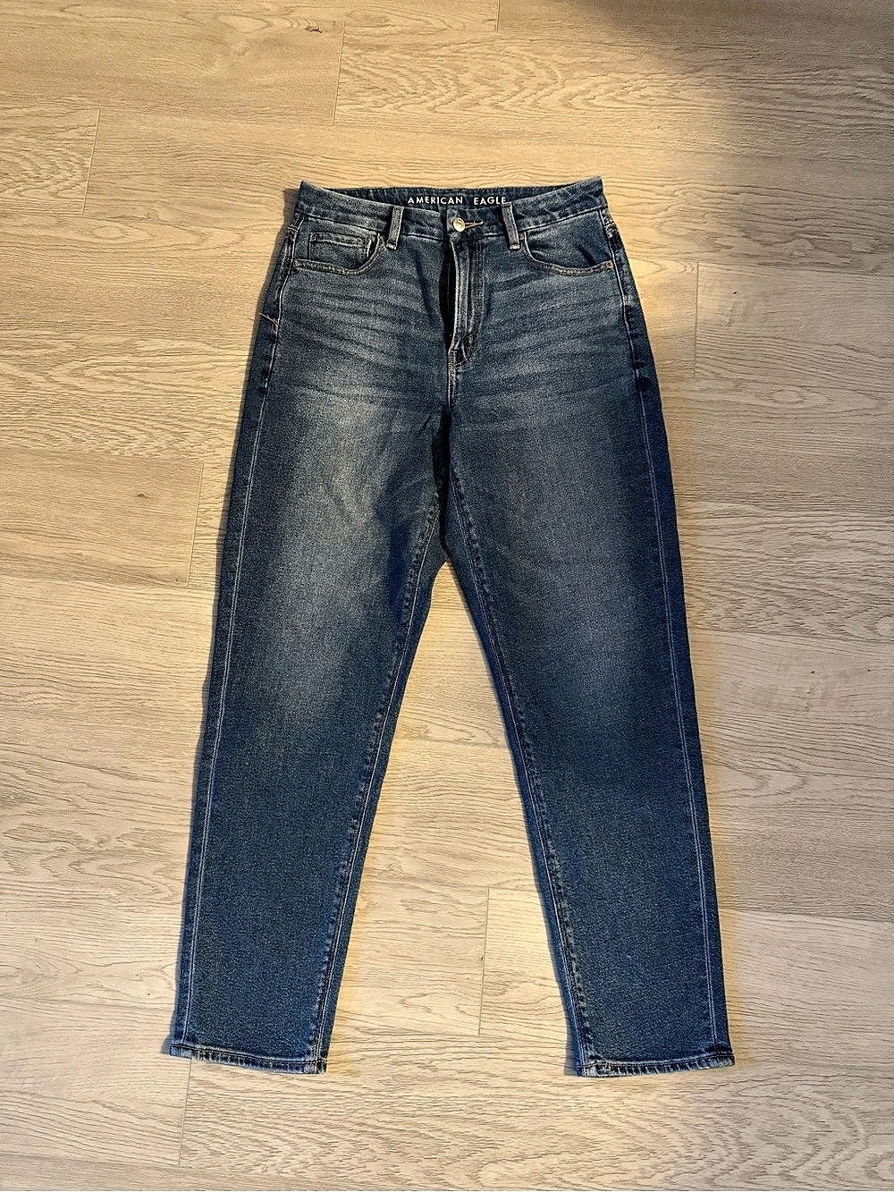 American Eagle Curvy Mom Jeans